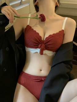 บรา ยกทรง เสื้อชั้นในสตรี ฟรีค่าส่ง