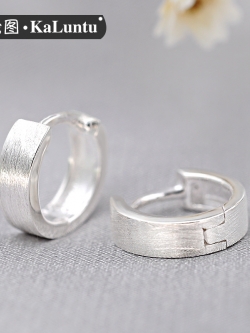 ตุ้มหู เครื่องประดับ เลื่อนดูแบบสีด้านล่าง เช็คสต็อก LINE:preorderdd