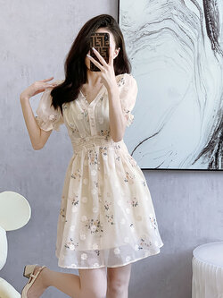 แบบชุดเดรสสวยๆ ชุดเดรสน่ารักๆสไตล์เกาหลี