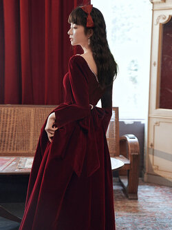 ชุดราตรี ชุดออกงาน ดีไซน์หรู แบรนด์ Angel