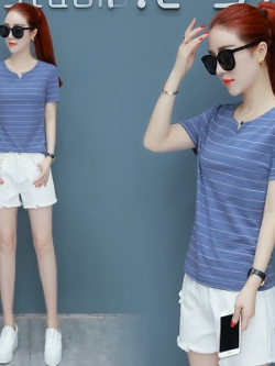 เสื้อผ้าแฟชั่นผู้หญิง เสื้อเชิ้ตแบบฮิตๆ