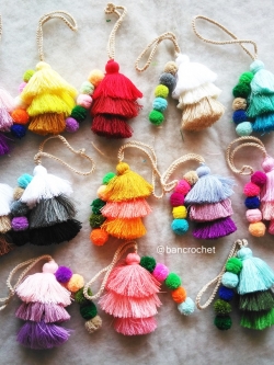 Bancrochet ราคาส่ง พวงกุญแจพู่ห้อยกระเป๋า Tassel keychain (wholesale price) สีคละสี 5-6 นิ้ว