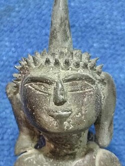 พระเชียงรุ้ง