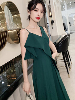 ชุดราตรี ชุดราตรีสวยหรู แบบ ทันสมัย Evening dress