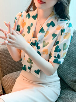 เสื้อลูกไม้ แขนสั้น