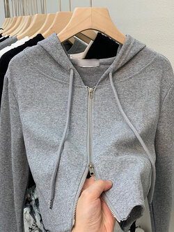 เสื้อเชิ้ตผู้หญิงแขนยาว เสื้อเชิ้ตผู้หญิงใส่ทํางาน 390 บาทต่อชิ้น ฟรีค่าจัดส่ง