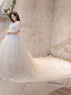 ชุดแต่งงานคนอ้วน ชุดเจ้าสาวไซส์ใหญ่ ชุดเจ้าสาวอ้วน ชุดเจ้าสาวอวบ