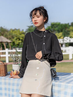 เสื้อสีดำสุภาพ เรียบหรู ดูดี เหมาะกับทุกโอกาส | เสื้อผู้หญิงสุภาพ Moran High-End