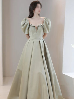 ชุดราตรี ชุดราตรีสวยหรู แบบ ทันสมัย Evening dress