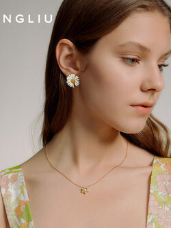 ต่างหู ตุ้มหูแฟชั่น