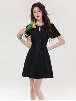 เดรสสีดำสุภาพ เรียบหรู ดูดี เหมาะกับทุกโอกาส | เดรสผู้หญิงแฟชั่นสุภาพ