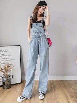 จั้มสูท ชุดเอี๊ยมกางเกง