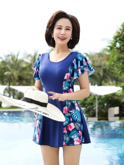 ชุดว่ายน้ำผู้หญิง ชุดว่ายน้ำแฟชั่น ชุดว่ายน้ำบิกินี่ ชุดว่ายน้ำเต็มตัว คอลเลคชั่นใหม่