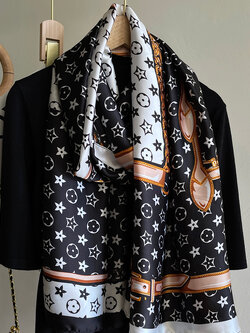 ผ้าพันคอ ผ้าคลุมไหล่ ไอเทมคู่ใจ ใส่ได้ทุกซีซั่น!