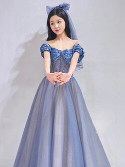 ชุดราตรี ชุดราตรีสวยหรู แบบ ทันสมัย Evening dress