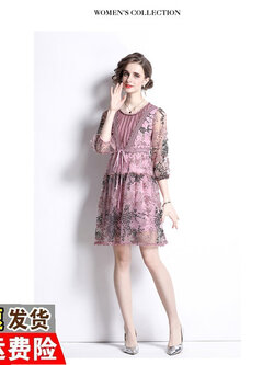 ชุดเดรสเรียบหรูดูแพง เดรสแบรนด์ DG Boutique