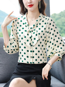 เสื้อลูกไม้ แขนสั้น