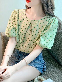 เสื้อลูกไม้ แขนสั้น