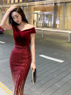 ชุดราตรี ชุดราตรีสวยหรู แบบ ทันสมัย Evening dress
