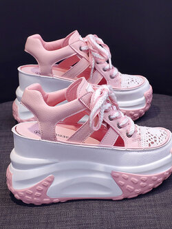 รองเท้าผ้าใบเสริมส้นสูง ไซต์35-39 สนใจทักแชท ฟรีค่าส่ง!