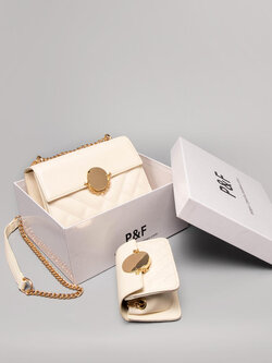 กระเป๋าแฟชั่น กระเป๋าสะพาย