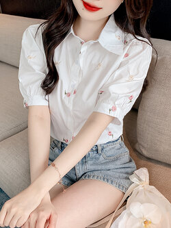 เสื้อเชิ้ตผู้หญิงใส่ทํางาน 390 บาทต่อชิ้น ฟรีค่าจัดส่ง