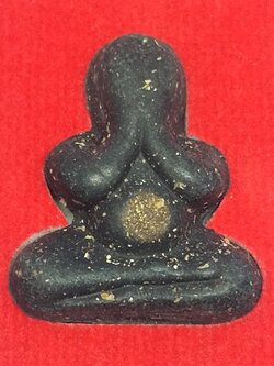 พระปิดตาเนื้อผงโสฬสมงคลพระอาจารย์แว่น วัดสะพานสูง