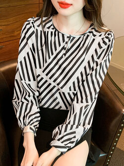 เสื้อเชิ้ตผู้หญิงแขนยาว เสื้อเชิ้ตผู้หญิงใส่ทํางาน 390 บาทต่อชิ้น ฟรีค่าจัดส่ง