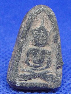 หลวงพ่อเนียม พระเนื้อตะกั่ว