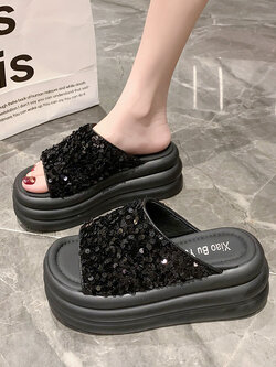 รองเท้าผ้าใบเสริมส้นสูง ไซต์35-39 สนใจทักแชท ฟรีค่าส่ง!