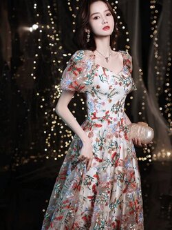 ชุดราตรี ชุดราตรีสวยหรู แบบ ทันสมัย Evening dress
