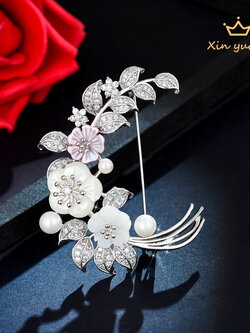 เข็มกลัด เข็มกลัดสวยๆ เข็มกลัดติดเสื้อ Brooch