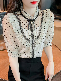 เสื้อลูกไม้ แขนสั้น