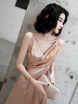 ชุดราตรี ชุดราตรีสวยหรู แบบ ทันสมัย Evening dress