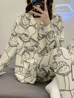 ชุดนอนผู้หญิง