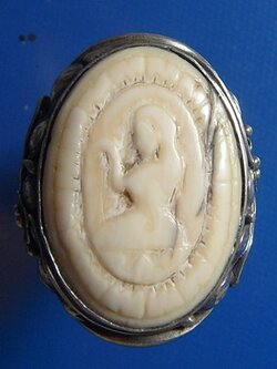 แหวนเงินนางกวัก