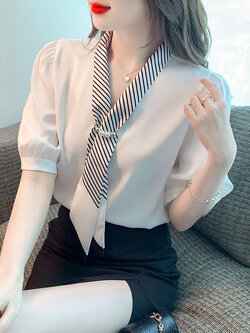 เสื้อลูกไม้ แขนสั้น