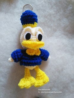 ตุ๊กตาเป็ด donald duck ขนาด 5 นิ้ว (donald duck amigurumi crochet)