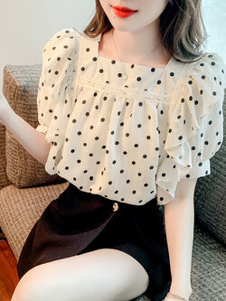 เสื้อลูกไม้ แขนสั้น