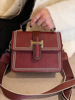 กระเป๋าสะพายข้างผู้หญิง กระเป๋าสะพายข้างใบเล็ก By Cocoa bags