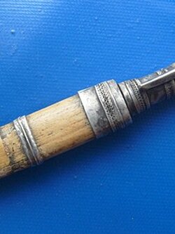 มีดปากกางา