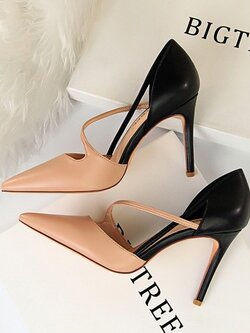 รองเท้าส้นสูง หัวแหลม ส้นสูงนำเข้า ส้นสูงสวยหรู By ismenx ismenx