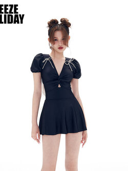 ชุดว่ายน้ำผู้หญิง ชุดว่ายน้ำน่ารัก Bikini ชุดไปทะเล