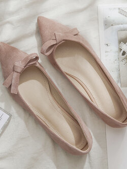 รองเท้าแฟชั่นผู้หญิงส้นเตี้ย ใส่สบาย มีขนาดให้สั่งซื้อ 35 36 37 38 39 40 สนใจทักแชท ฟรีค่าส่ง!