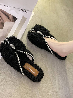 รองเท้าแตะของผู้หญิง