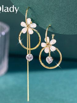 ต่างหู ตุ้มหูแฟชั่น By Qlady