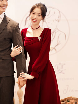 ชุดราตรี ชุดราตรีสวยหรู แบบ ทันสมัย Evening dress