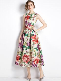 ชุดเดรสออกงาน ชุดเดรสเรียบหรู เนื้อผ้าดี ใส่แล้วเป๊ะ