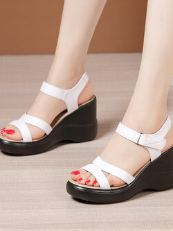 รองเท้าส้นสูงผู้หญิง รองเท้าส้นสูงรัดส้นผู้หญิง ส้นสูงนำเข้า ส้นสูงสวยหรู By Fashion Shoes Cabinat