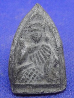 นางกวักเนื้อตะกั่วหลังจาร